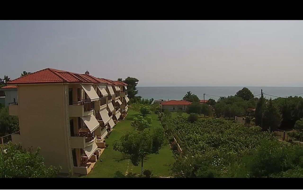 Stella Meri Studios - Apartments Неа-Скиони Экстерьер фото